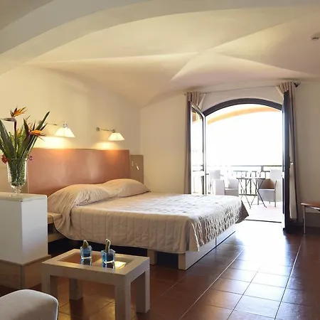 Hotel Le Ginestre Porto Cervo