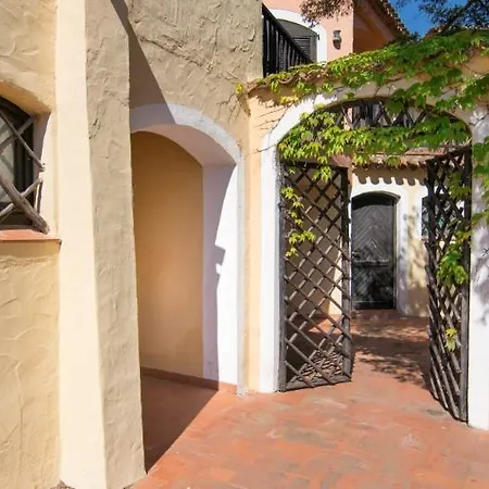 Le Ginestre Hotel 4*