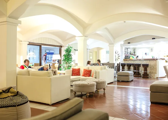 Hotel Le Ginestre 4*