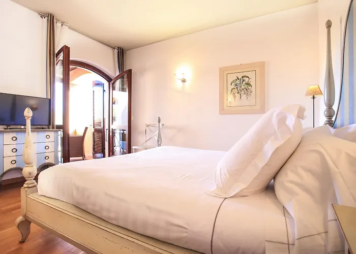 Le Ginestre Hotel 4*